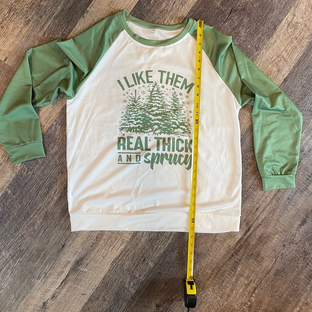 Festive Graphic Long-sleeve Shirts - Green and Red - Picture 5 of 9